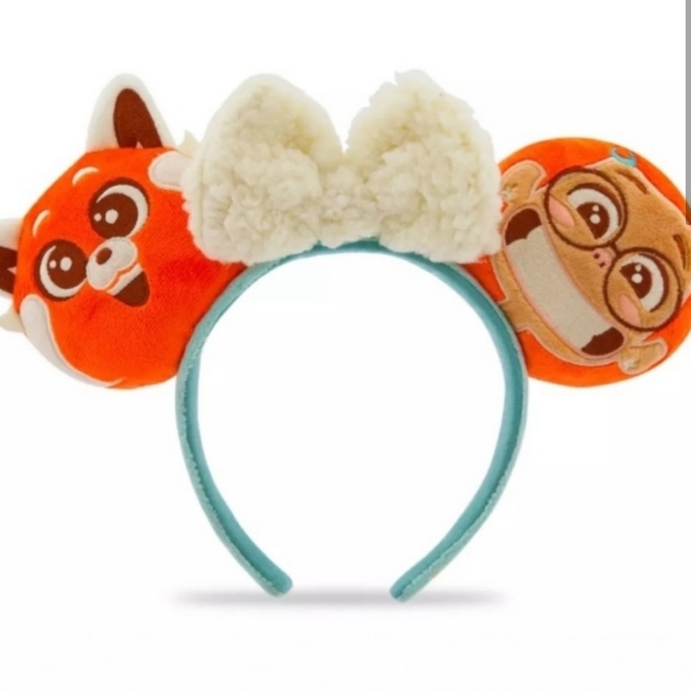 NWT Turning Red Soft Minnie Ears